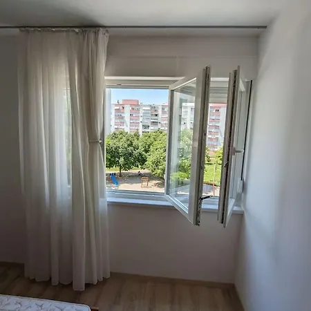 Sunny Getaway Apartmán